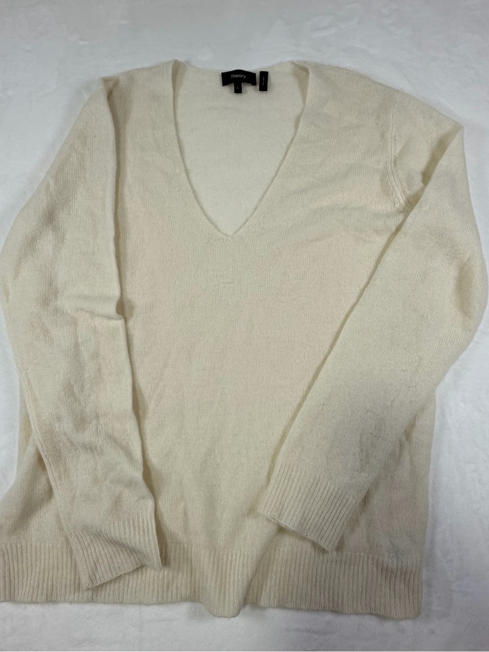 Theory Off-White 100% Cashmere Knit Top